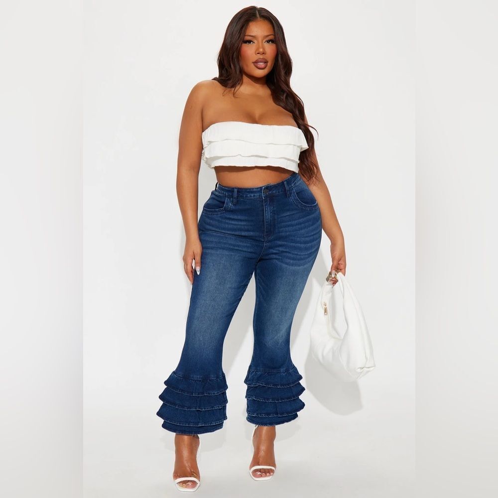 Gloria Ruffled Denim Capri Jeans - Dark Wash